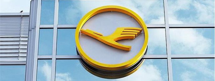 NTG24 - Die Lufthansa muss für den Klimaschutz gezwungenermaßen tief in die Tasche greifen und will mit höheren Ticketpreisen nun auch die Fluggäste in die Pflicht nehmen