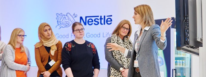 Neuer CEO für Nestlé, Intuit mit schwacher Prognose und Workday verschreckt die Bären - BÖRSE TO GO