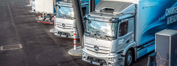 NTG24 - Einer Studie zufolge setzt Daimler Truck mit seinen Elektro-Lkw derzeit auf das richtige Pferd